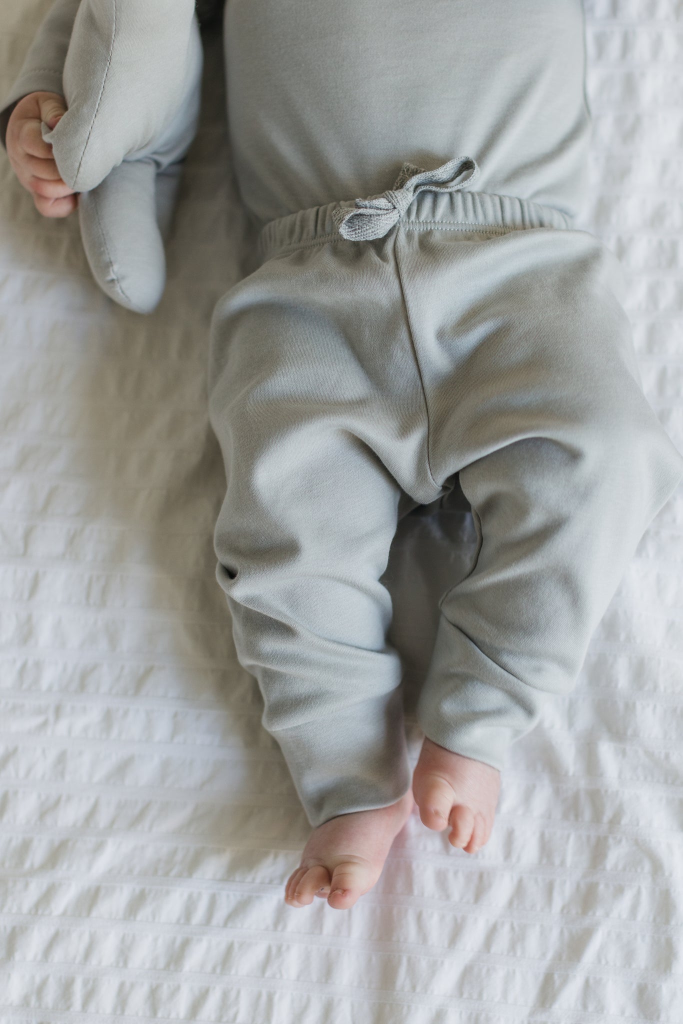 Orgnic Pima Cotton onsie and pant set in Cloud Grey